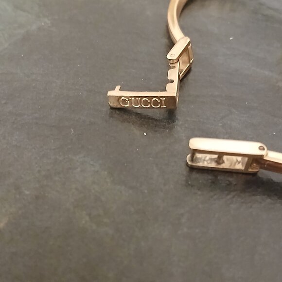 Gucci Vintage Bangle Watch w/ 12 Interchangeable Bezels - Picture 5 of 12